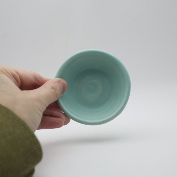 Handmade Ceramic Trinket Dish: Robin's Egg Blue: Artist Signed - Picture 5 of 9